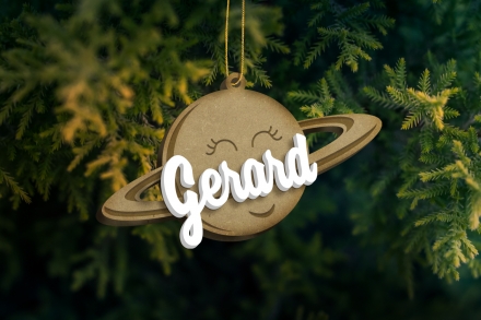 Planeta de Navidad personalizado · Madera grabada y metacrilato